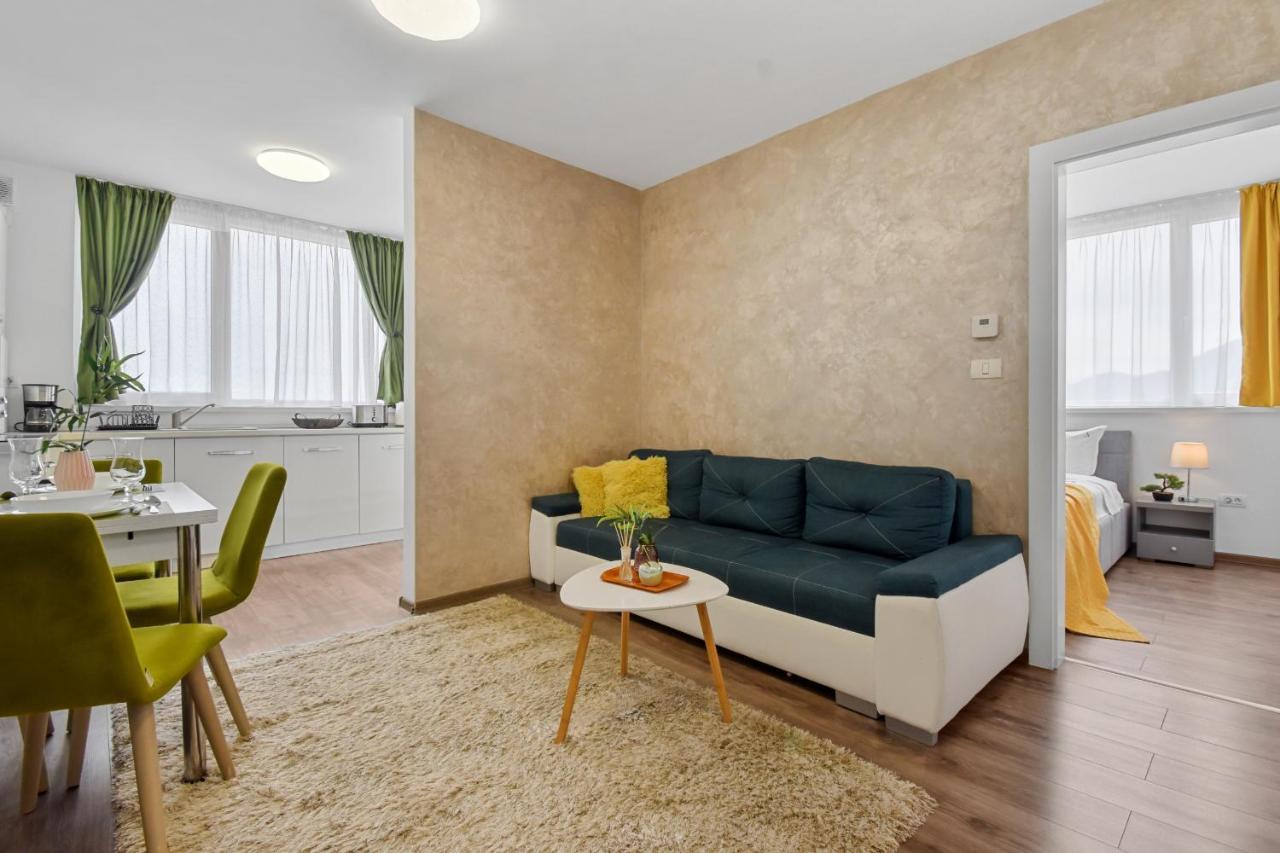 브라쇼브 Modern In New Building With Panoramic View 아파트 외부 사진